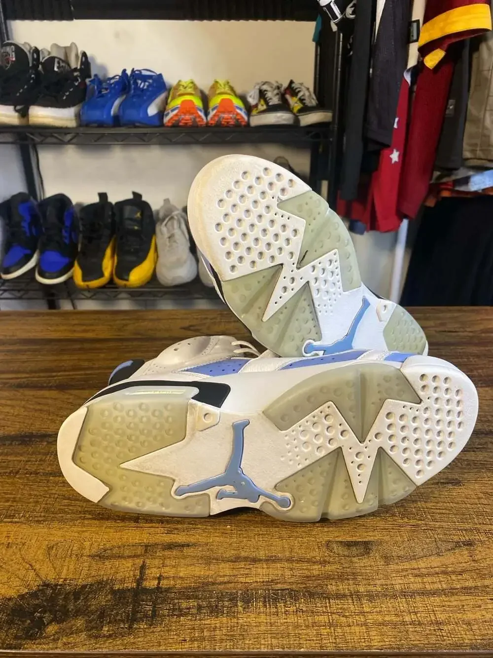 Air Jordan 6 Retro UNC University Blue